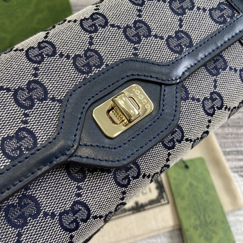 Gvc*1 purse